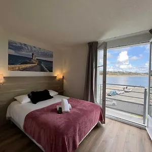 Couett'hotel Port De Plaisance, Les Pieds Dans L'eau Brest